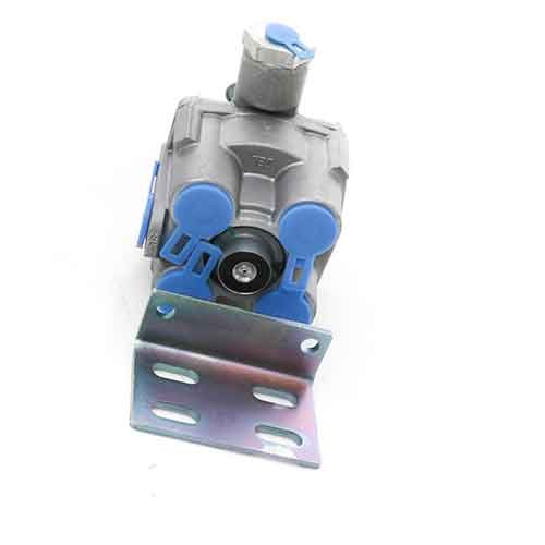 Oshkosh 1389350 Air Relay Valve