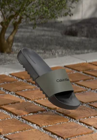 CHUNKY POOL SLIDE - Mules - smokey Calvin Klein