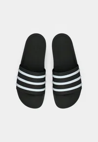 core black/footwear white