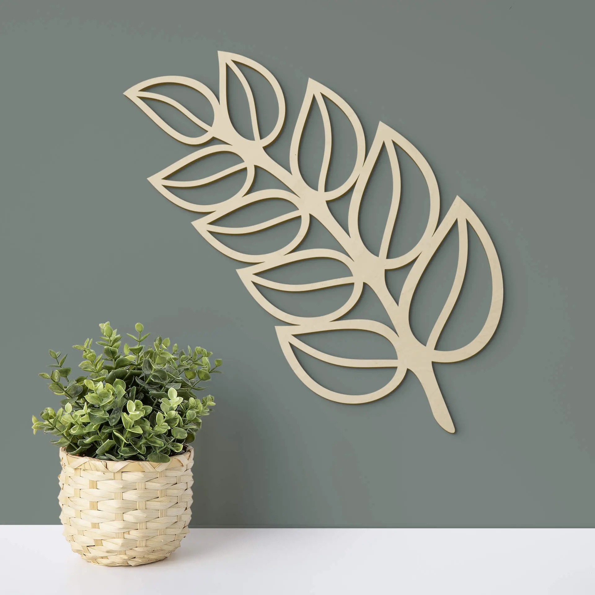 Décoration en bois placage peuplier - Feuille de frêne - 17x30 cm
