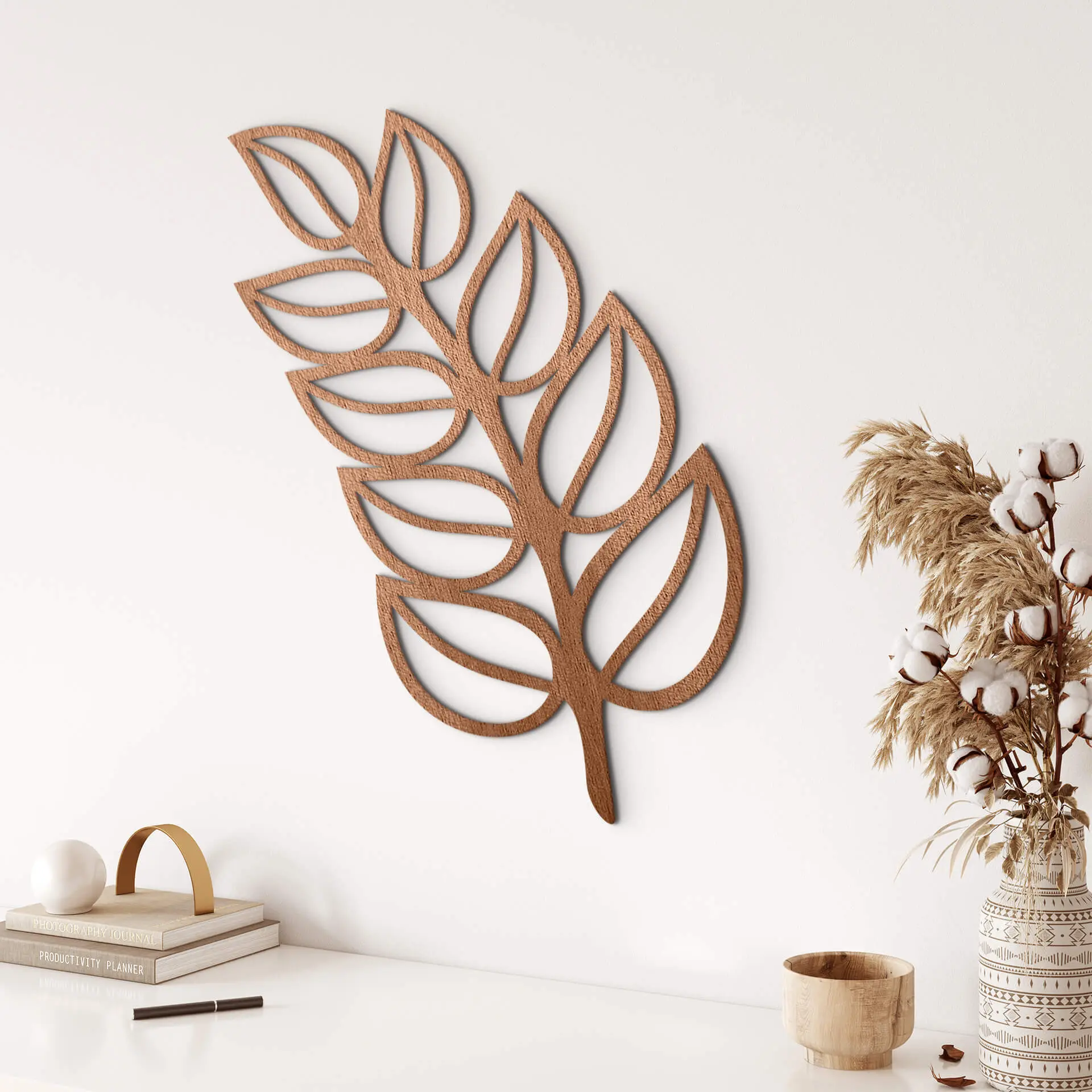Décoration en bois placage acajou - Feuille de frêne - 17x30 cm