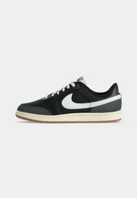 Baskets basses Jordan AIR JORDAN SKYLINE LOW