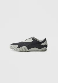 dusky gray/black
